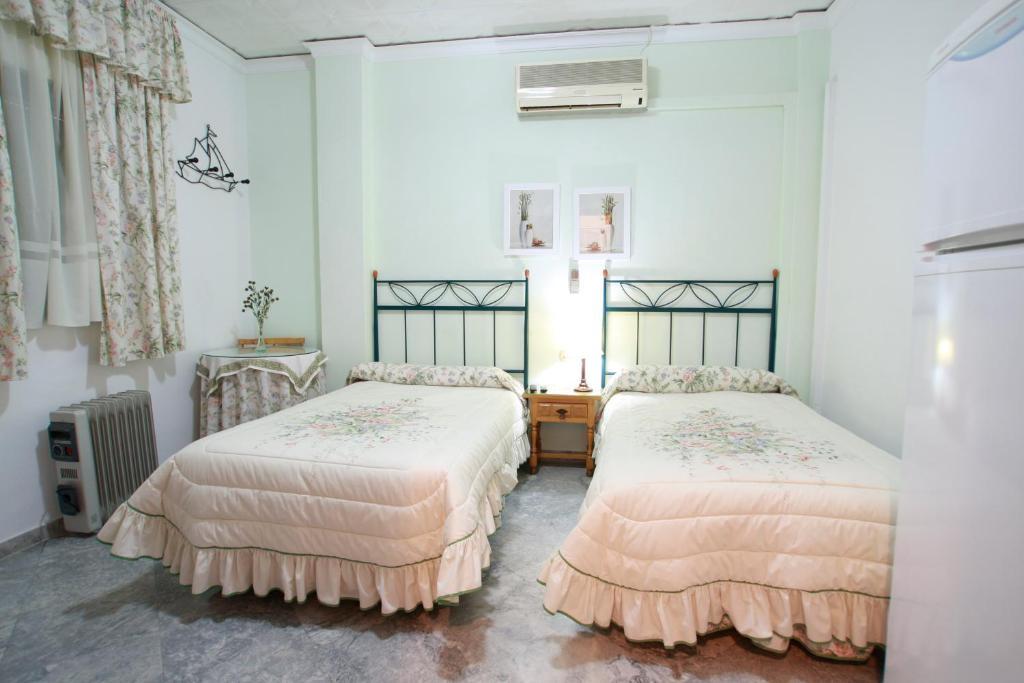Hostal Jimenez Azuaga 部屋 写真